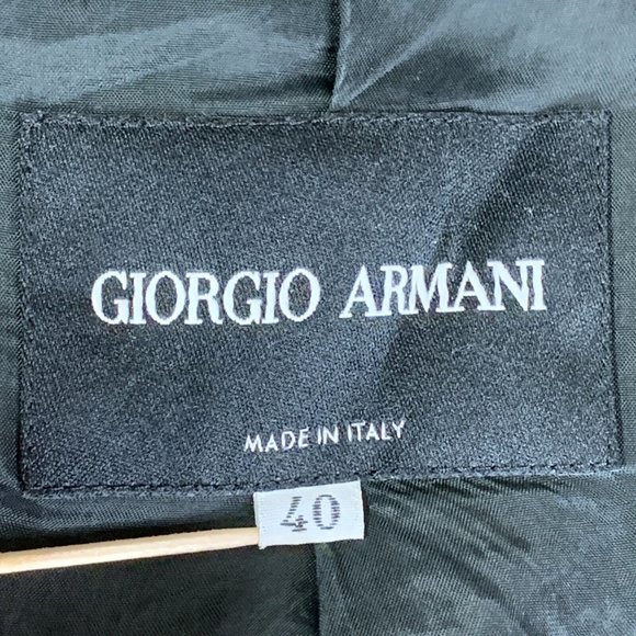 Giorgio Armani Borgo 21 Womans 40 Black Jacket pinstripes missing cuff buttons - Picture 10 of 12